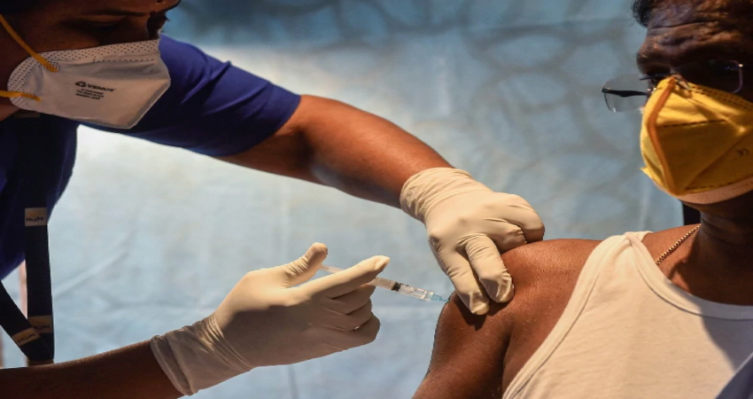 Vaccination में सबसे आगे भारत, 50 लाख से अधिक लोगों को लगा टीका Vaccination में सबसे आगे भारत, 50 लाख से अधिक लोगों को लगा टीका